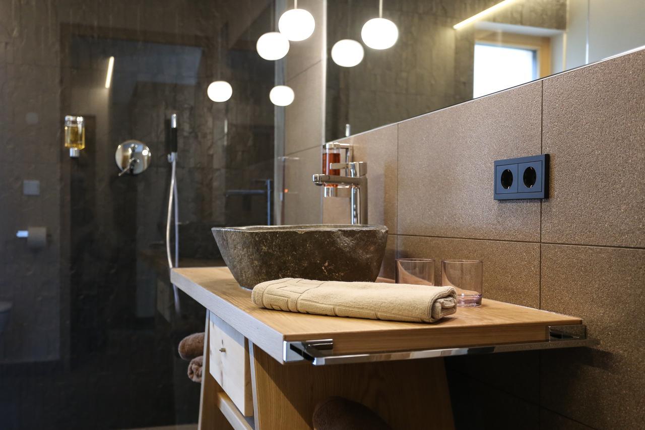 Hotel Gasthof Hoellriegl Sarentino Chambre photo