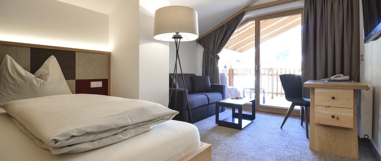Hotel Gasthof Hoellriegl Sarentino Extérieur photo